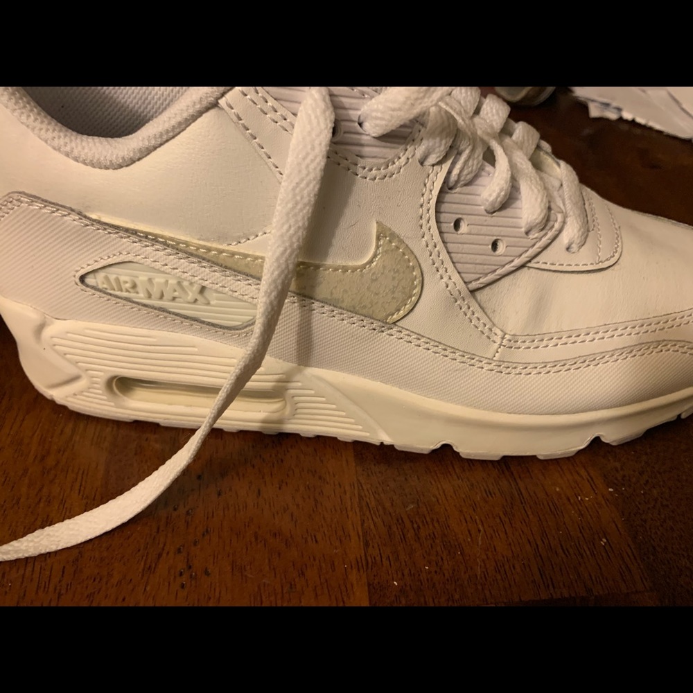 White Nike airmax shoes